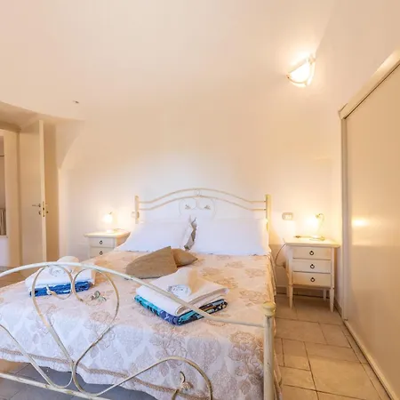 Trullo Rosea * Чистернино